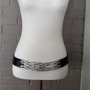 Chico’s silver grail strech leather & fabric belt M